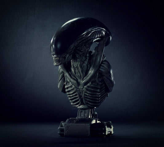 Alien Xenomorph Dog Bust Figure Resin Model